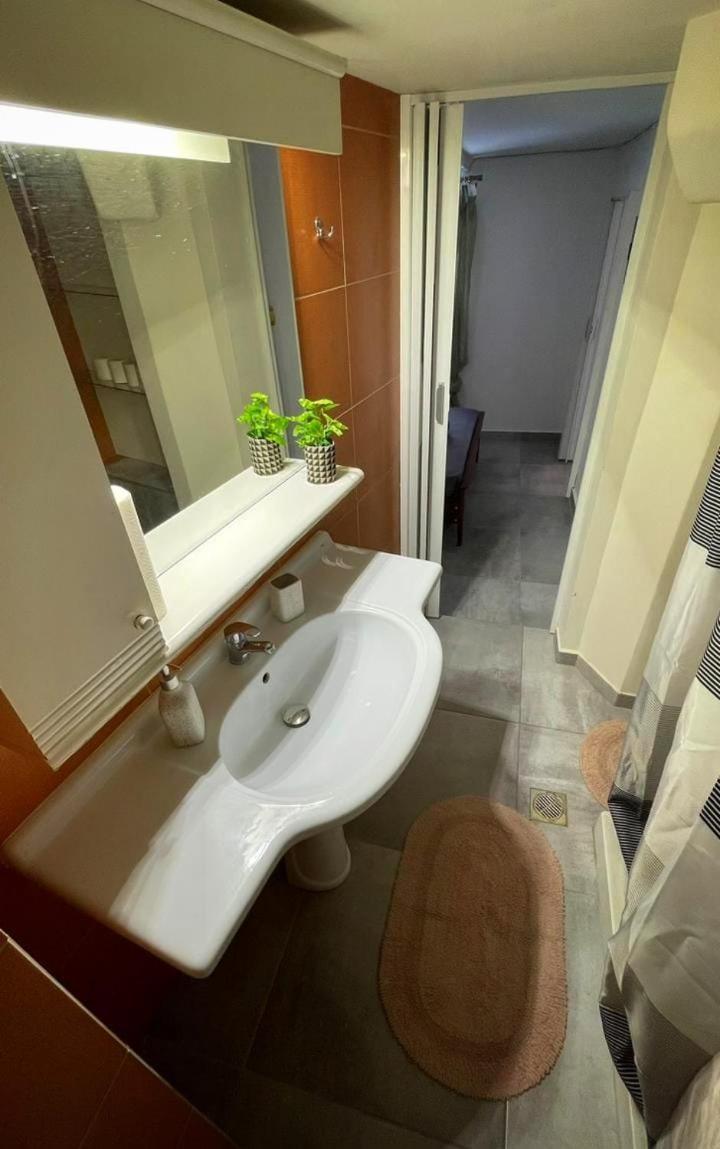 Dk House1 Apartment Kavála ภายนอก รูปภาพ